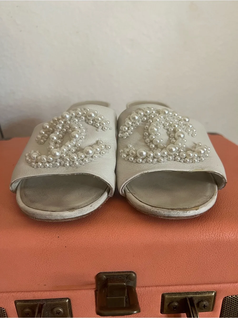 CHANEL Ivory White Pearl Embellished Leather Sandals Slides UE Size 35 C
